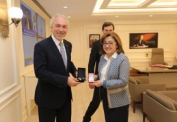 Kamil Saraçoğlu, Şahin’i ziyaret etti