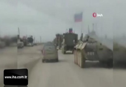 Kamışlı'da ABD zırhlı aracı, Ruslara ait zırhlı aracın önüne kırdı