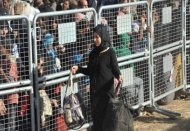 Kamplardaki bazı görevliler Suriyeli kadınları taciz ediyor