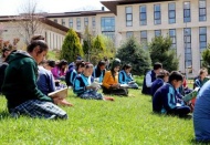 Kampüste kitap okuma etkinliği