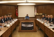 Kamu çalışanları toplu iş sözleşmesi için masada