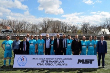 Kamu Futbol Turnuvası, 78 takımın katılımı ile sürüyor