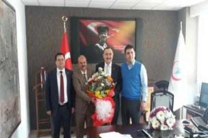 Kamu Hastaneler Birliği&#8217;nde devir teslim töreni
