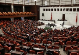 Kamu idarelerine 949 milyar, özel  bütçeli idarelere 73 milyar ödenek 
