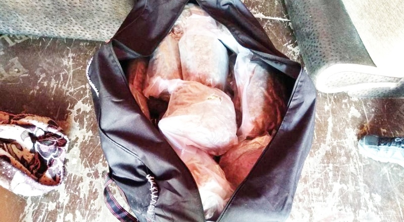 Kamyondan 52 kilo esrar çıktı, "haberim yok" dedi