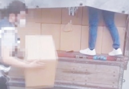 Kamyonet dolusu kaçak makaron ele geçirildi