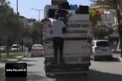 Kamyonet kasasında asılı tehlikeli yolculuk yürekleri ağza getirdi