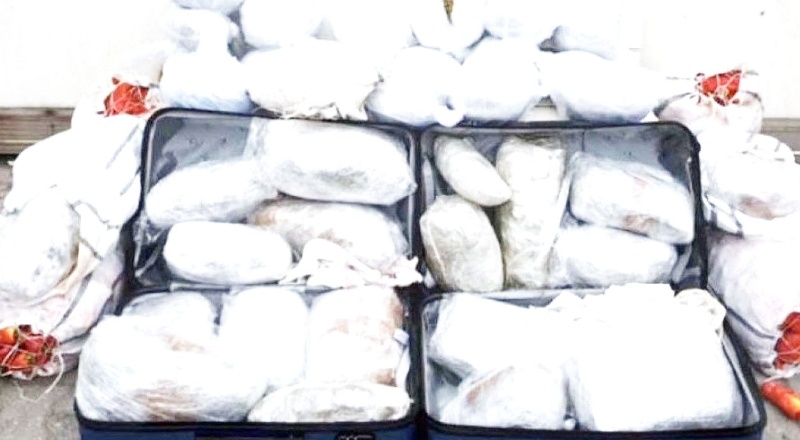 Kamyonetin zulasından 22 kilo esrar çıktı