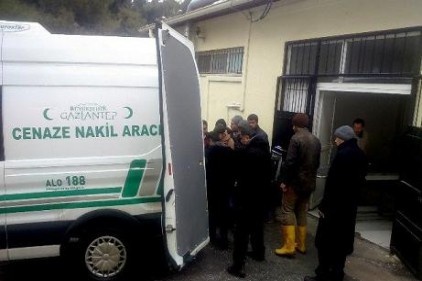 Kamyonla duvar arasında feci şekilde can verdi