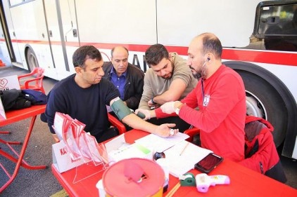 Kan bağışı kampanyasına gönüllü destek