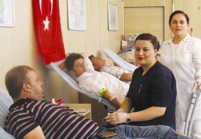 Kan toplama kampanyası devam ediyor 