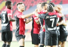 Kana Bıyık, Dicko ve Sousa uzun süre sahalardan uzak kalacak