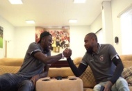 Kana Bıyık ve Papy, SMS kampanyasına destek verdi