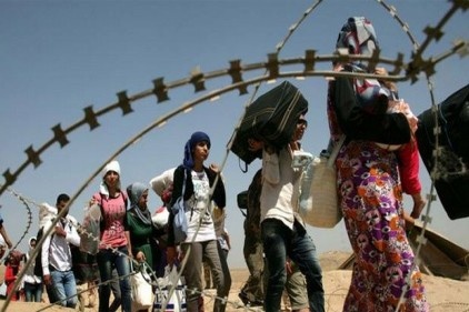 Kanada&#8217;ya 25 bin Suriyeli mülteciyi getirmek için tüm seçenekler masada