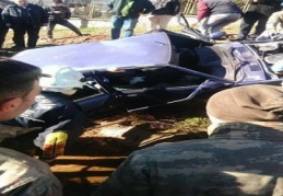 Kanala uçan otomobilin sürücüsünü komandolar kurtardı