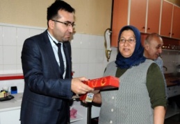 Kantinciler kadınları unutmadı