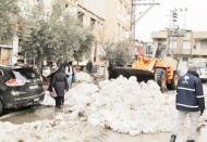 Kar küreme ve tuzlama çalışması sürüyor