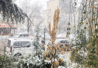 Kar yağdı, yağmur yağdı, güneş açtı