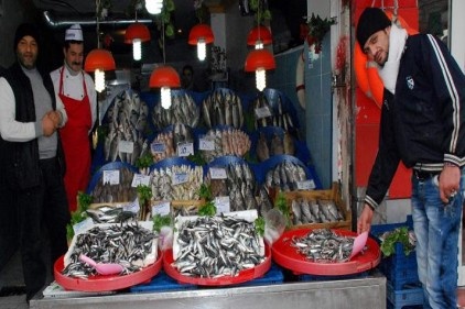 Kar yağışı balık fiyatlarını vurdu 