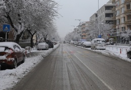 Kar yağışı geç saatlere kadar etkisini sürdürdü