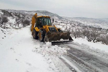 Kar yağışı ilçelerde de etkili oldu