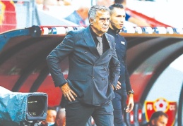 Karadağ maçının ardından tribünlerden "Şenol Güneş istifa" sesleri yükseldi