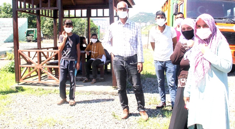 Karadeniz’e fındık toplamaya gittiler
