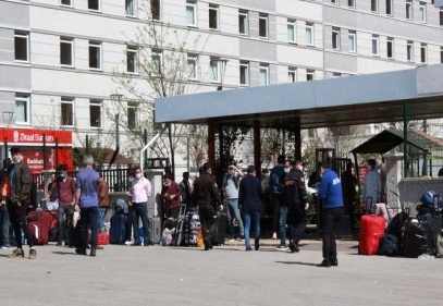 Karantinada bulunan 520 kişi memleketlerine uğurlandı