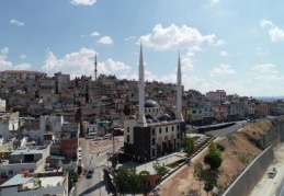 Karaoğlan Mahallesi’ne bin kişilik cami