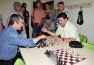 Kardeş belediye başkanı ile dostluk maçı