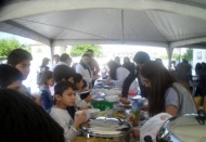 Kardeş okul için kermes