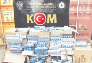 Kargo aktarım merkezinde 4 bin 300 paket kaçak sigara ele geçirildi