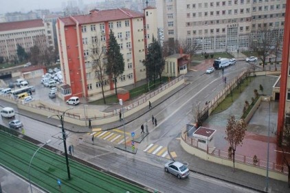 Karla karışık yağmur yağdı