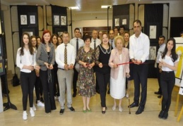 Karma resim sergisi açıldı