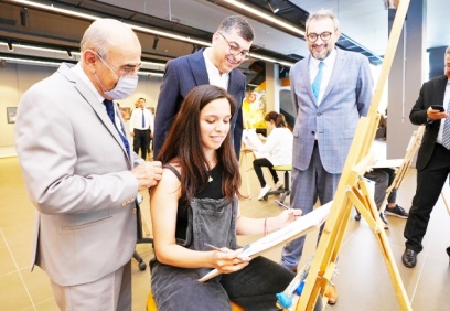 Karma Sergisi’nde toplam 50 eser bulunuyor