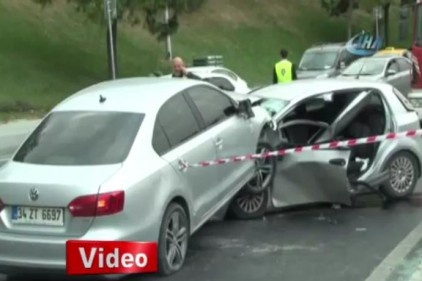 Karşı şeritten gelen araca ok gibi saplandı