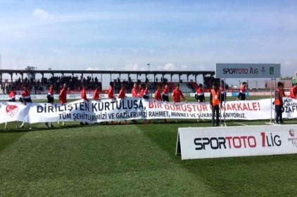 Karşılaşma öncesi Çanakkale şehitleri anıldı