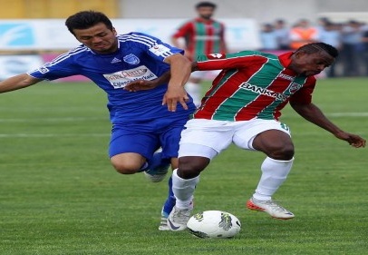 Karşıyaka ligde kalmayı garantiledi