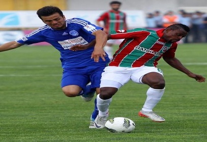 Karşıyaka ligde kalmayı garantiledi