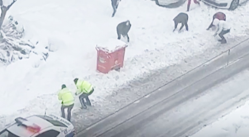 Kartopu savaşı renkli görüntülere sahne oldu