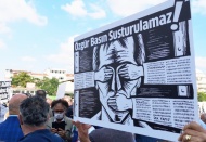 Kasım'da 8'i kadın 40 gazeteci yargılandı