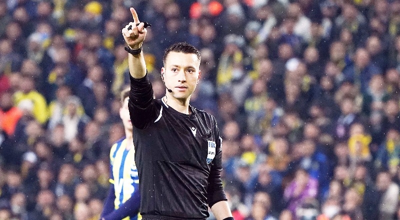 Kasımpaşa-Gaziantep FK maçını Yaşar Kemal Uğurlu yönetecek