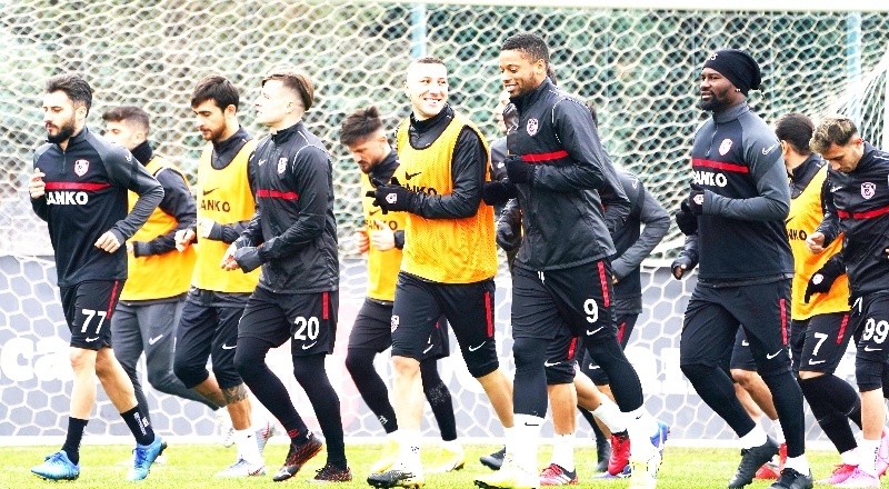 Kasımpaşa maçı hazırlıkları başladı