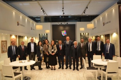 Kaşmir Halı, Fuar&#8217;da büyük beğeni topladı