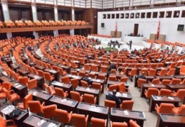 Katar’da Türkiye askeri konuşlanacak 