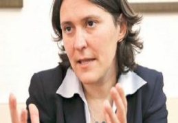 Kati Piri, “Demokratik biçimde seçilmiş Kürt politikacılar tutuklandı!”