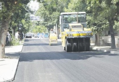 Kavaklık Mahallesi’nde asfalt çalışması sürüyor