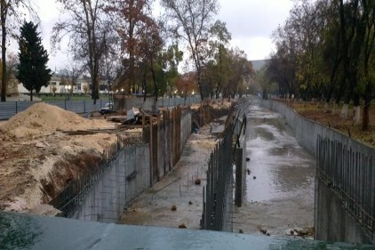 Kavaklık&#8217;ta ağaçların yerini beton aldı