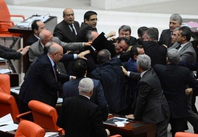 Kavga ABD basınına da yansıdı