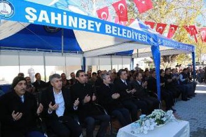 Kavşak Mahallesi&#039;ne yapılan caminin açılışı yapıldı
